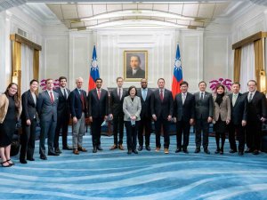 Abd Kongre Heyeti Tayvan Lideri Tsai İle Görüştü