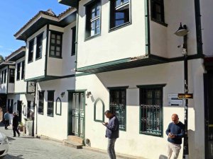 Tarihi Kaleiçi’ndeki İşgalci Otelin Tahliyesi Gerçekleştirildi