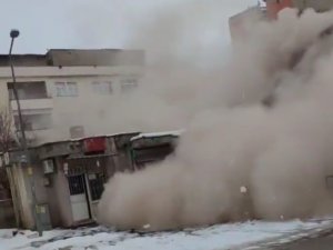 Depremin Yeni Görüntüleri Ortaya Çıktı, Korku Dolu Anlar Ve Binaların Çökmesi Kamerada