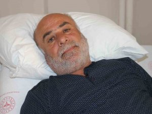 Üç Depremden Sağ Olarak Kurtuldu, Stresten İki Kez Kalp Krizi Geçirdi