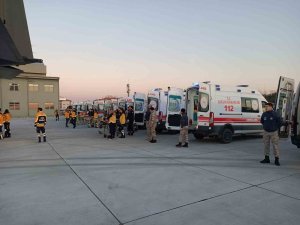 Deprem Bölgesinden 10 Yaralı Depremzede Daha İ̇stanbul’a Getirildi