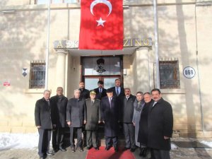 Başkan Pekmezci Ve Belediye Meclis Üyelerinden Şükran Ziyareti