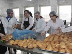 Tatvan’da 5 Bin Öğrenciye Ücretsiz Yemek Hizmeti