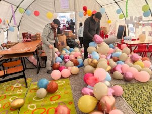 Depremzede Çocukların Yüzünde Bir Tebessüm Olmak İçin Trabzon’dan Geldiler