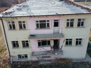 Bu Görüntüler Deprem Bölgesindeki Bir Kentte Değil, Afyonkarahisar’dan