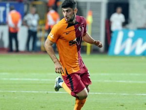 Galatasaray: "Rapid Wien’in Kulübümüzden Vadesi Geçmiş Herhangi Bir Alacağı Bulunmamaktadır"