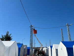 Gaziantep’te Çadır Kentlere Enerji Sağlandı