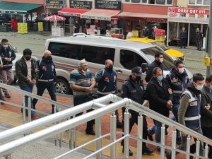 Cinayet İşlenmiş Evler Kundaklanmıştı, 4 Sanıktan Biri Tahliye Edildi