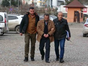 Barışmak İçin Gittiği Yeğenini Bıçaklayarak Öldüren Şüpheli Adliyeye Sevk Edildi
