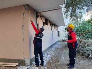 Hasan Kılca: “Tüm Ekiplerimiz Ve İmkanlarımızla Bölgedeyiz”
