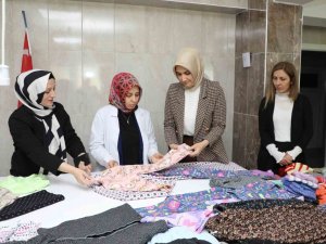 Kadın Kültür Evi’nde Depremzedeler İçin Binlerce Ürün Dikildi