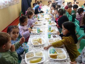 Yüksekovalı Öğrencilere Ücretsiz Yemek Hizmeti