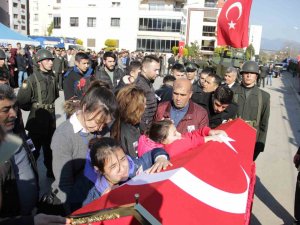 İ̇zmir’de Şehide Yürek Yakan Veda: 4 Çocuk Yetim Kaldı