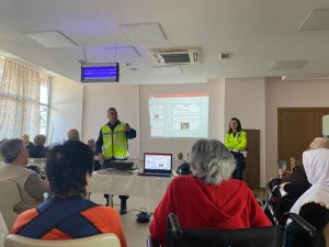 Yalova’da Jandarmadan Trafik Güvenliği Eğitimi