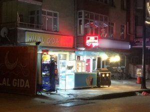 İ̇ki Esnaf Arasındaki Tartışma Kanlı Bitti: 1 Yaralı