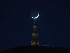 Ay, Venüs Ve Jüpiter Yakınlaşması Taksim Camii İle Birlikte Görüntülendi
