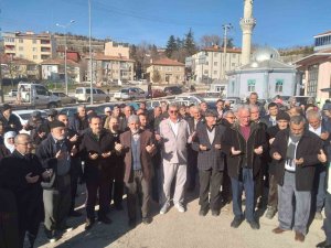 Emet’te 73 Kişilik Umre Kafilesi Dualarla Uğurlandı