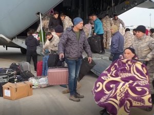 “Yaşanılan Acıyı Depremzedelere ‘Acıma’ Olarak Yansıtmamalıyız”