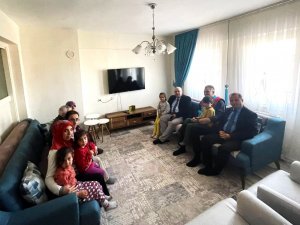 Başkan Cengiz Arslan Depremzedeleri Yalnız Bırakmadı