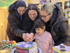 Göz Kanseri Minik Kıza Sürpriz Doğum Günü