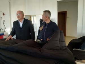 Sorgun’da Depremzedeler İçin 245 Adet Tulum Dikildi