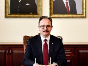 Vali Kızılkaya, Yardım Kolilerinin İçine Neler Konulması Gerektiğini Açıkladı