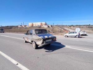 Tavşanlı’da Trafik Kazası: 2 Yaralı