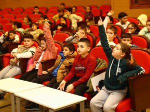 Çocuklara Deprem Bilinci Dersi