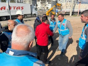 Tuzla Belediye Başkanı: “Kalıcı Konutlar Yapılana Kadar Belediyecilik Hizmeti Sunacağız”