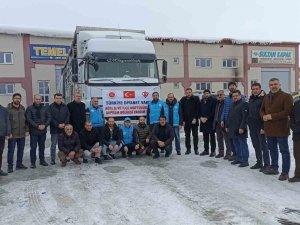 Yardım Tırları Ağrı’dan Yola Çıkmaya Devam Ediyor