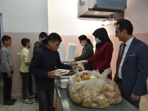 Karaman’da Ücretsiz Yemek Uygulamasının Çerçevesi Genişletildi