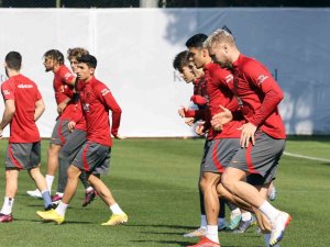 Galatasaray Hazırlıklarına Devam Etti