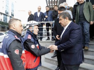 Can Kurtaran Eskat Minnetle Karşılandı
