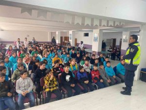 Ortaokul Öğrencilerine Trafik Kuralları Eğitimi Verildi