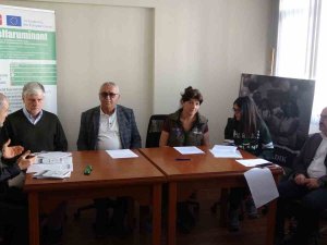 İ̇talyan Ve Portekizli Ekipten Depremzedelere Bağış