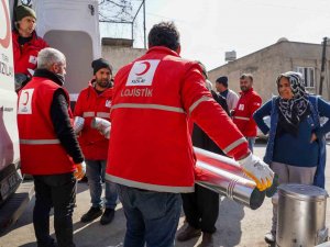 Kızılay’ın 2 Bin 300 Personeli Depremden Doğrudan Etkilendi