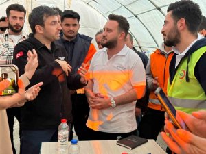 Selçuk Bayraktar Gönüllüleri Ziyaret Etti