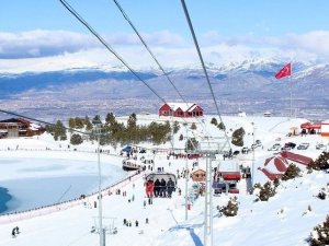 Deprem Sonrası Kapanan Kayak Merkezi Yeniden Açıldı