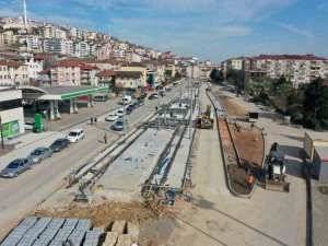 Kuruçeşme Tramvay Hattı Rayları Döşeniyor