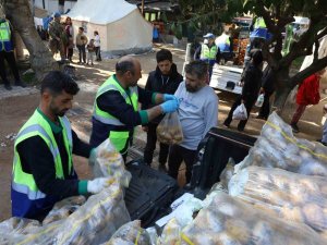 Depremzedenin Meyve-sebzesi Bursa’dan