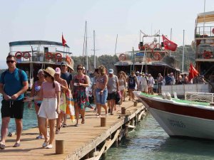 Muğla 2023’e Rekor Turist İle Başladı