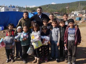 Yıldırım’dan Depremzede Çocuklara Oyuncak