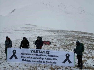 Depremde Hayatını Kaybedenler Anısına Tırmanış