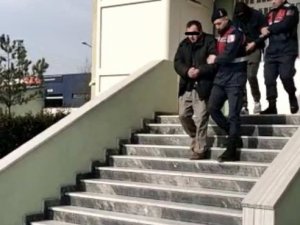 Kırklareli’nde Mezarlıktan Demir Kapı Çalan Şüphelileri Yakalandı