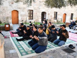 Hatay’da 449 Yıllık Külliye Depremzedelere Yuva Oldu