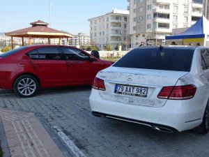 Kilis’te Çalıntı Lüks Otomobil Operasyonu
