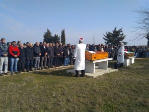 Kumdere’de Silahlı Saldırıya Uğrayan Muhtar Ve Akrabası Toprağa Verildi