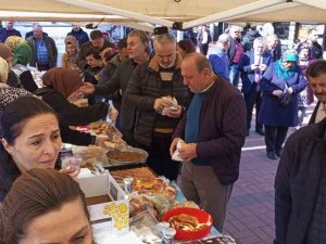 Depremzedelere Yardım İçin Seferber Oldular