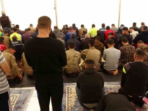Çadırkentlerde Cuma Namazı, Kurulan Alanlarda Kılındı