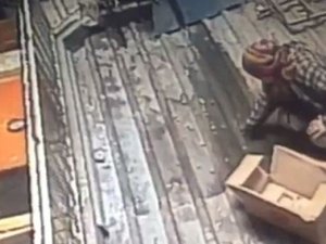 Metrelerce Yükseklikten Düşen Kadının Beli Kırıldı